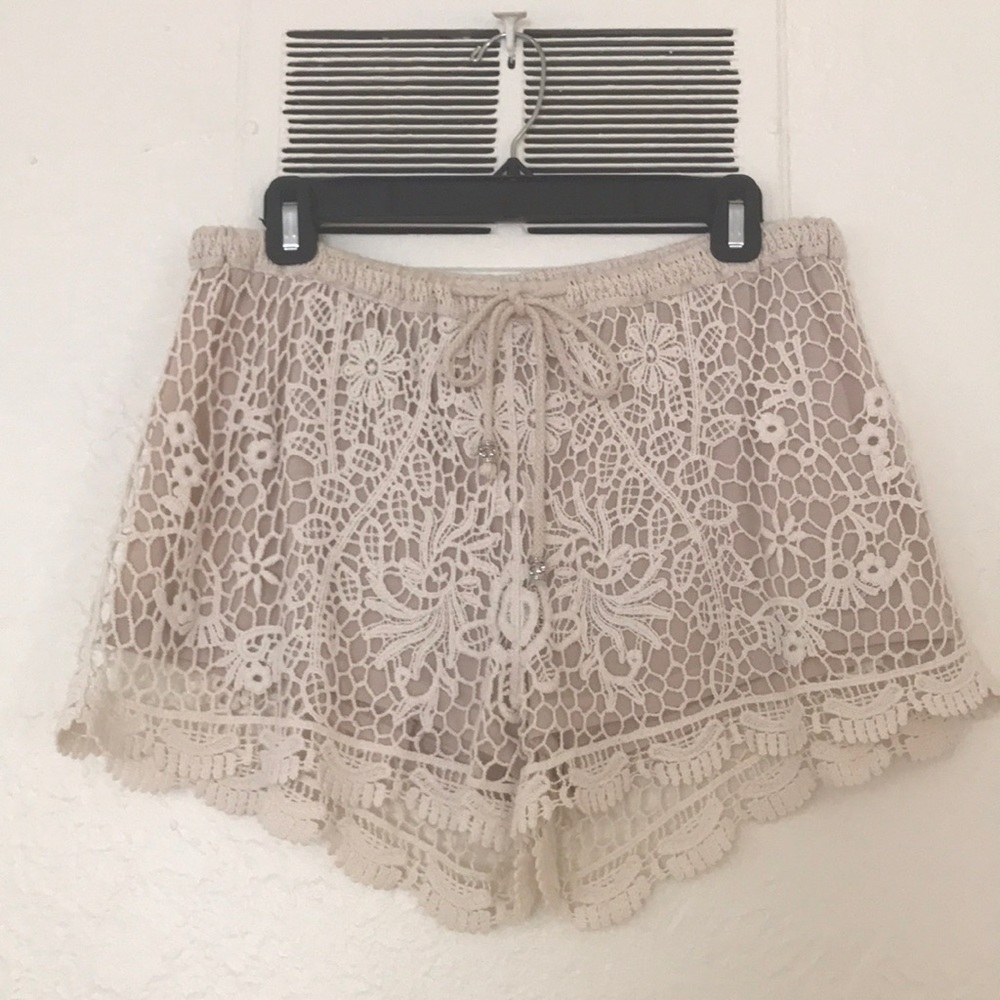 Ezra crocheted shorts, lined, L